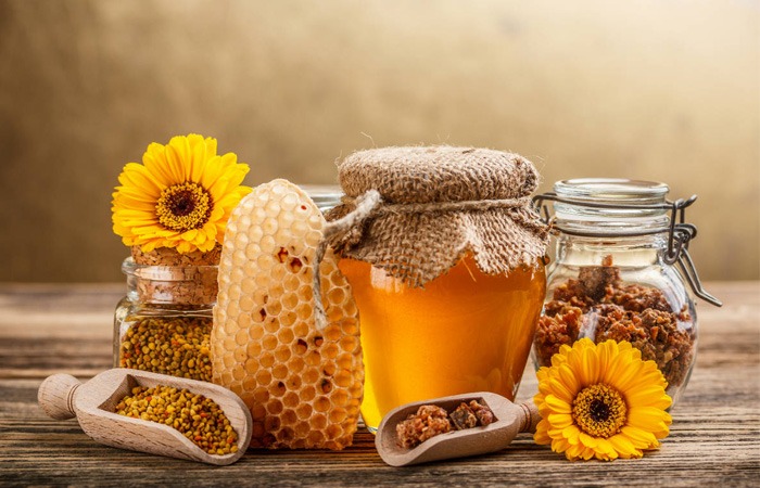 خواص عسل-۲۰ کاربرد بی‌نظیر عسل در درمان‌های خانگی-فروشگاه آجیل و خشکبار هفت مغز-7maghz-وبلاگ هفت مغز